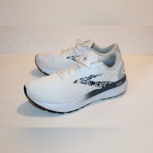 Brooks Ghost 16 Women’s Shoes Size 9.5